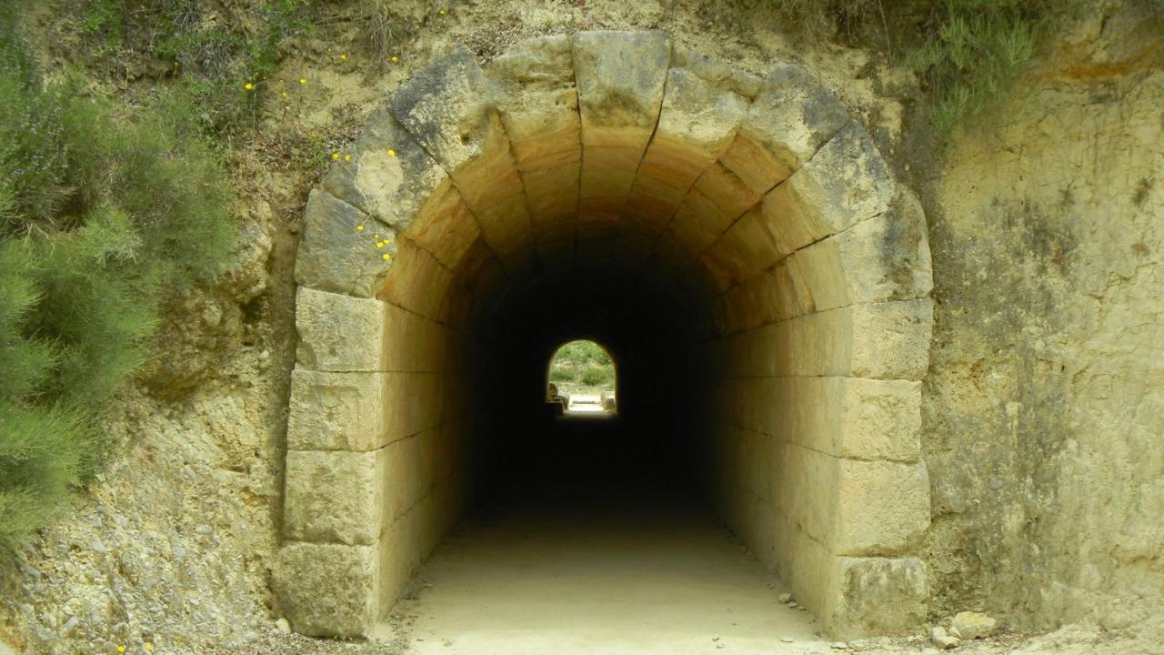 Cosy Guesthouse-Souterrain With Garden In City Center Corinth Kültér fotó
