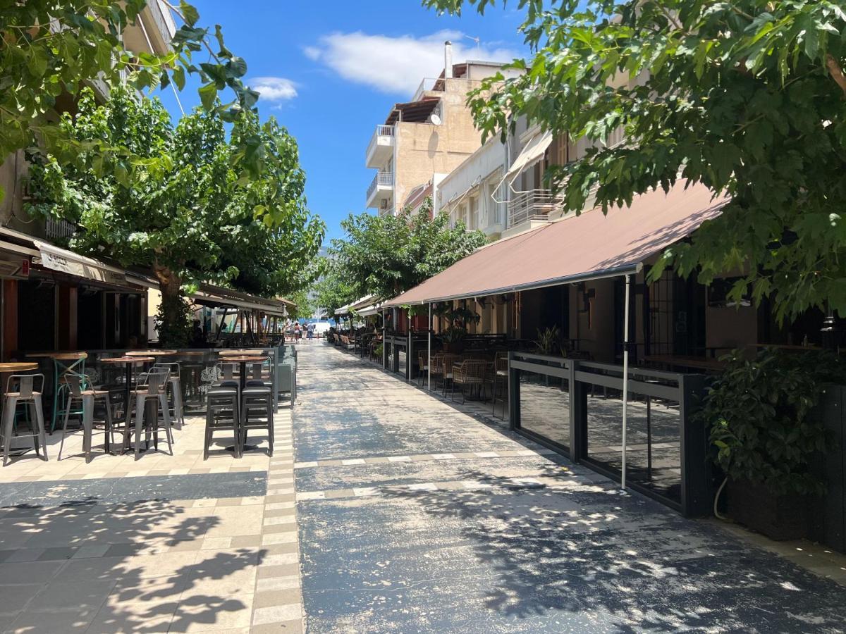 Cosy Guesthouse-Souterrain With Garden In City Center Corinth Kültér fotó