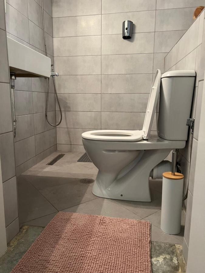 Cosy Guesthouse-Souterrain With Garden In City Center Corinth Kültér fotó